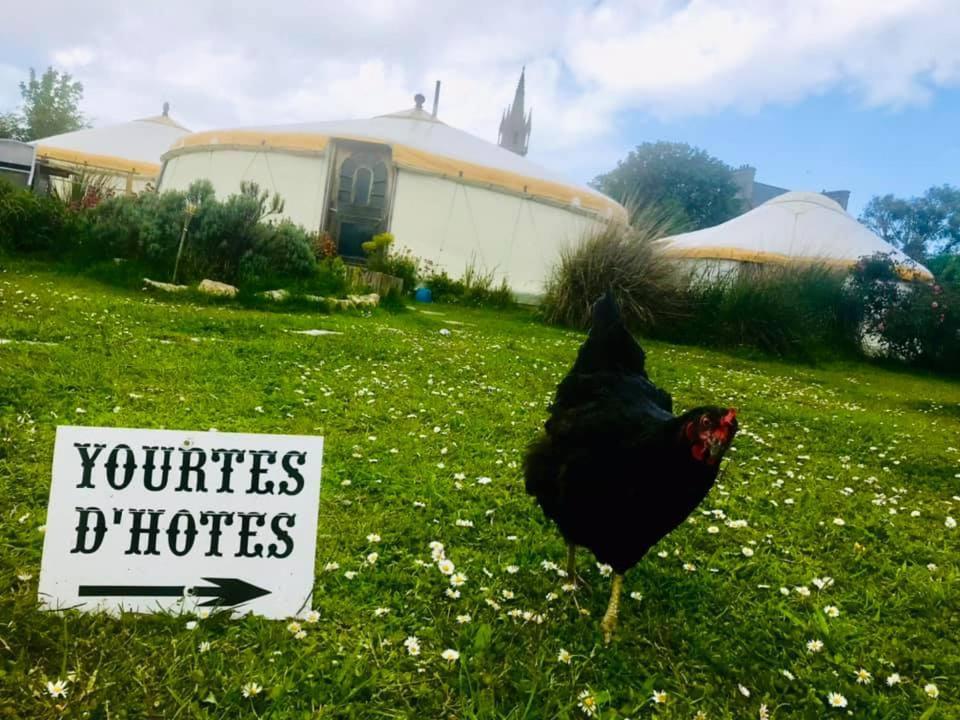 Les Yourtes D'Hotes Plouguiel ภายนอก รูปภาพ